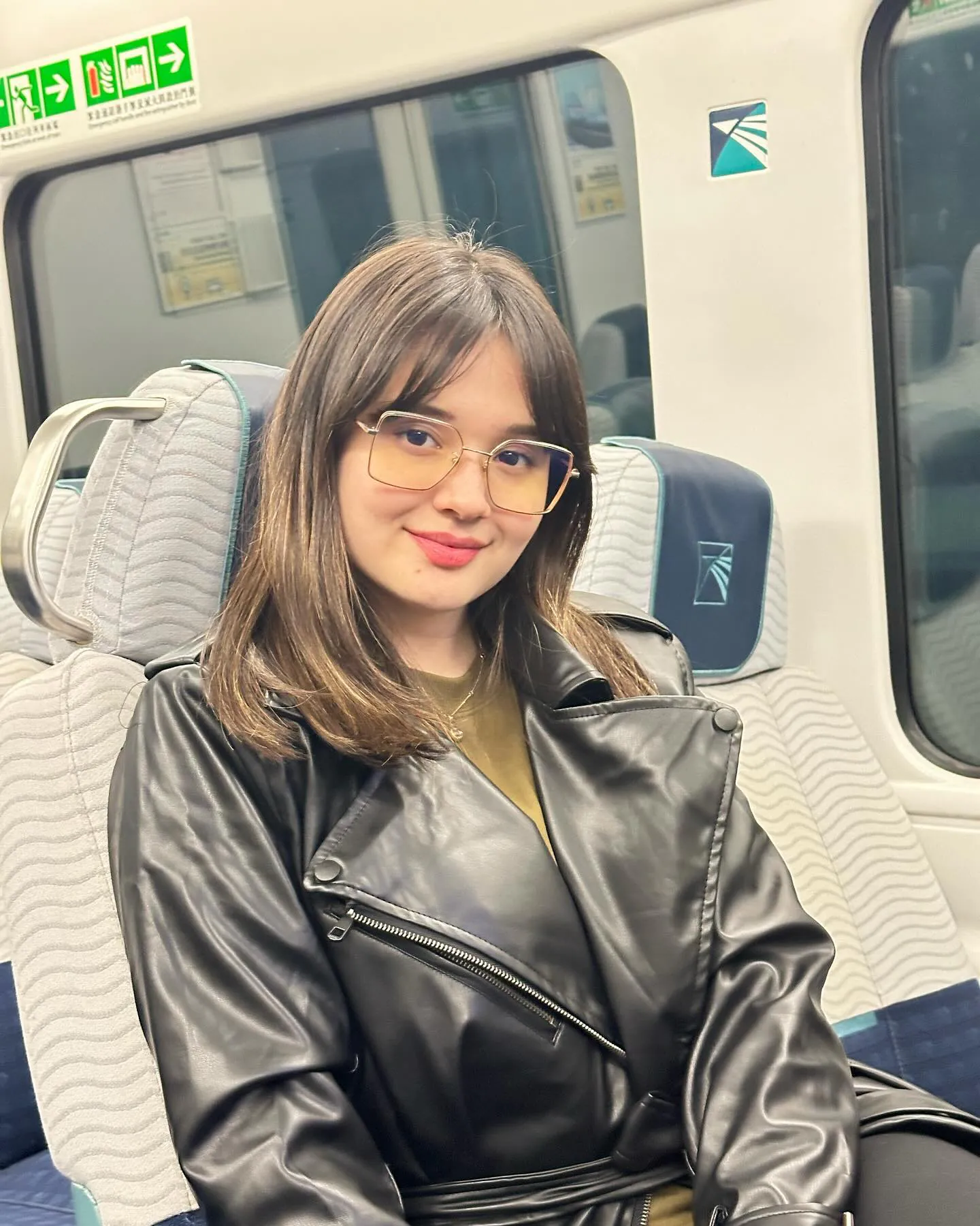 Kira Balinger - kira-balinger-sexy-12.webp